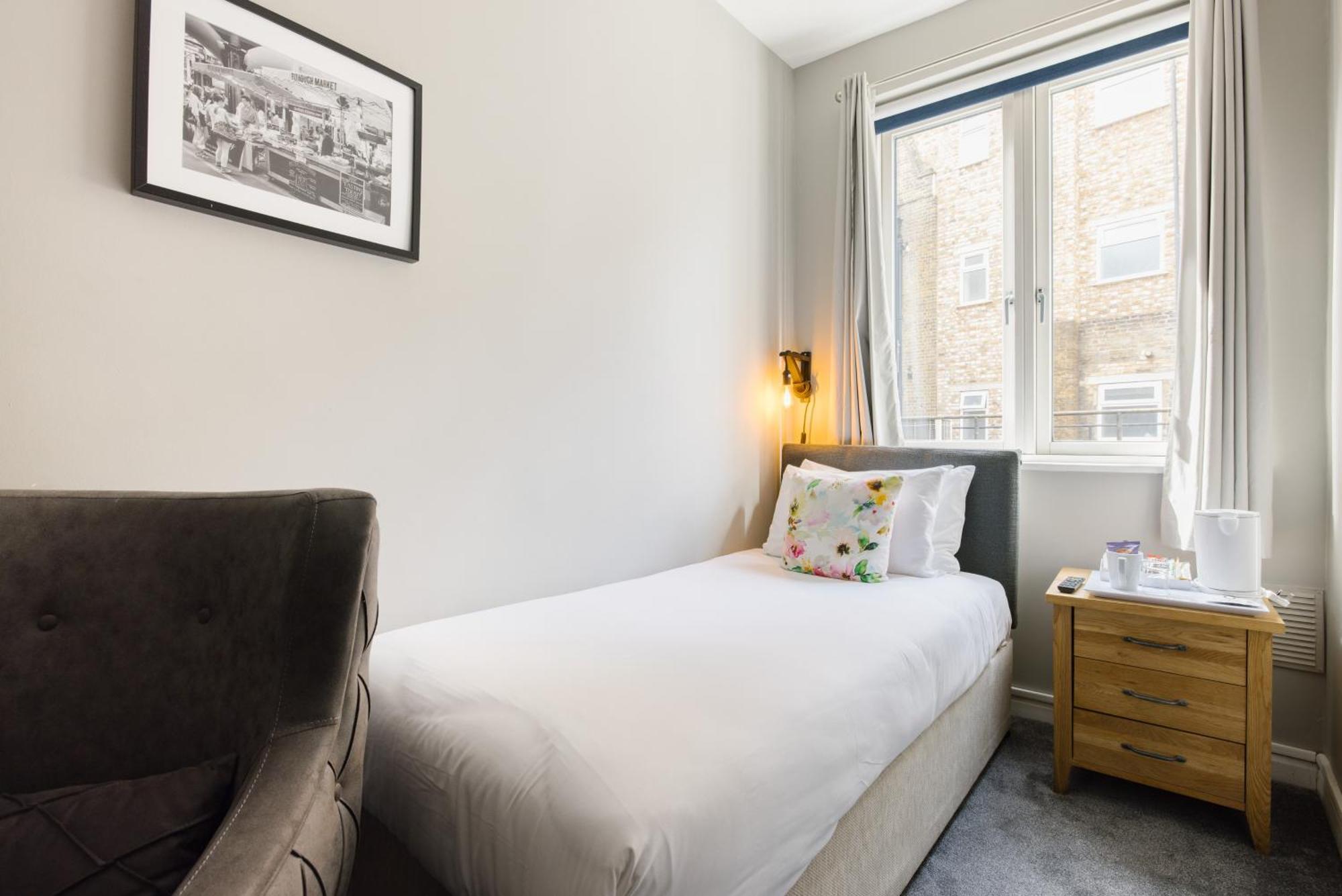 Borough High Street Rooms ลอนดอน ภายนอก รูปภาพ